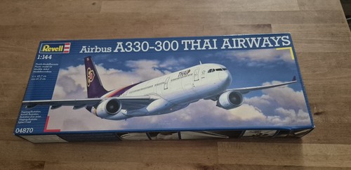 Revell airbus a330 300 - revell, thai