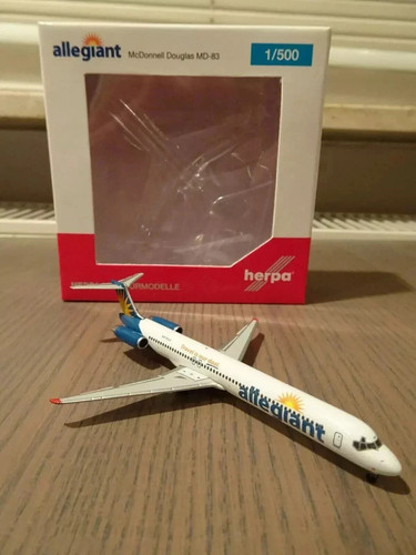 Herpa wings club allegiant - wings,